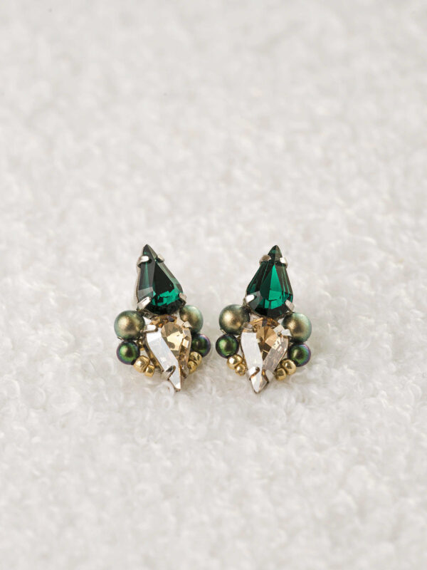 žalio ir aukso spalvos auskarai su kristalais ir perliukais